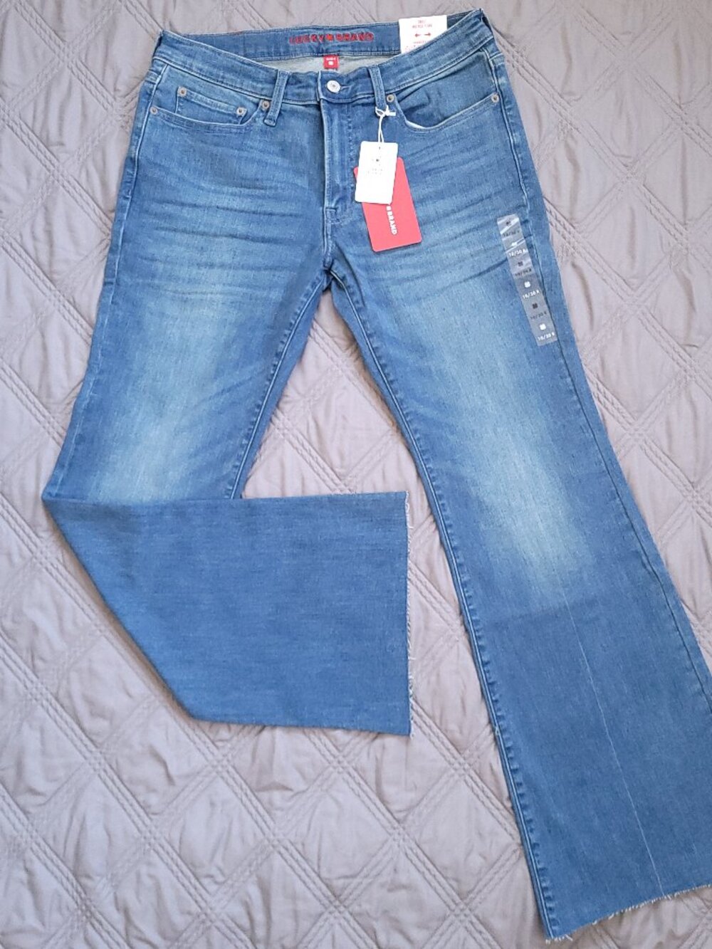 New Lucky Brand mid rise sweet flare jeans